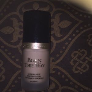 Too Faced Born This Way Foundation